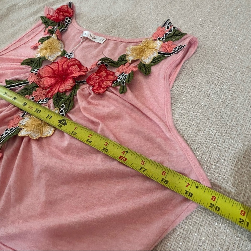 NWOT Rosegal Pink Floral Embroidery Tank Top 1X - size 16 Sleeveless Faux Wrap - Picture 8 of 9